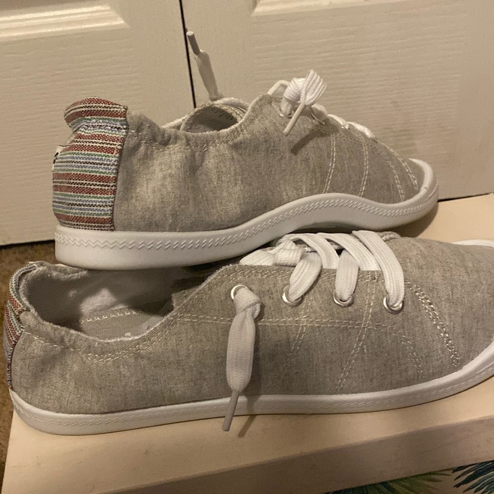 Tommy Bahama | Slip ons